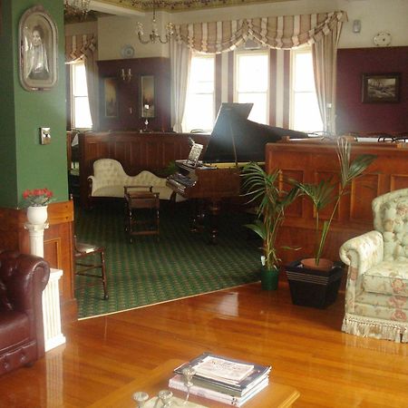 The Grand Hotel Wanganui ワンガヌイ エクステリア 写真